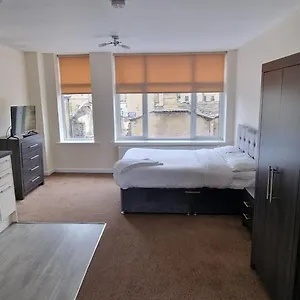 penthouse-apartment-in-central-halifax.yorkshirehotels.net/