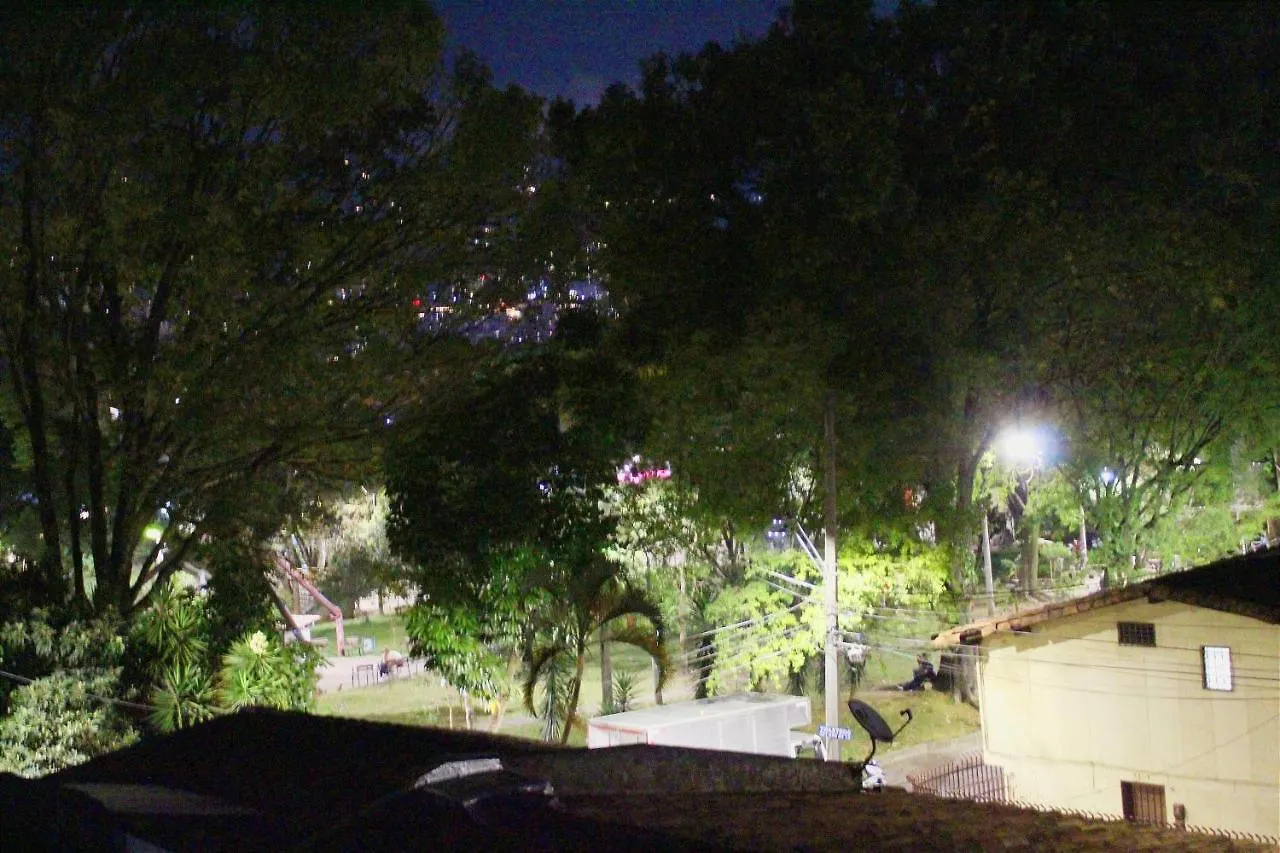 מדיין Pacifica Hostel קולומביה