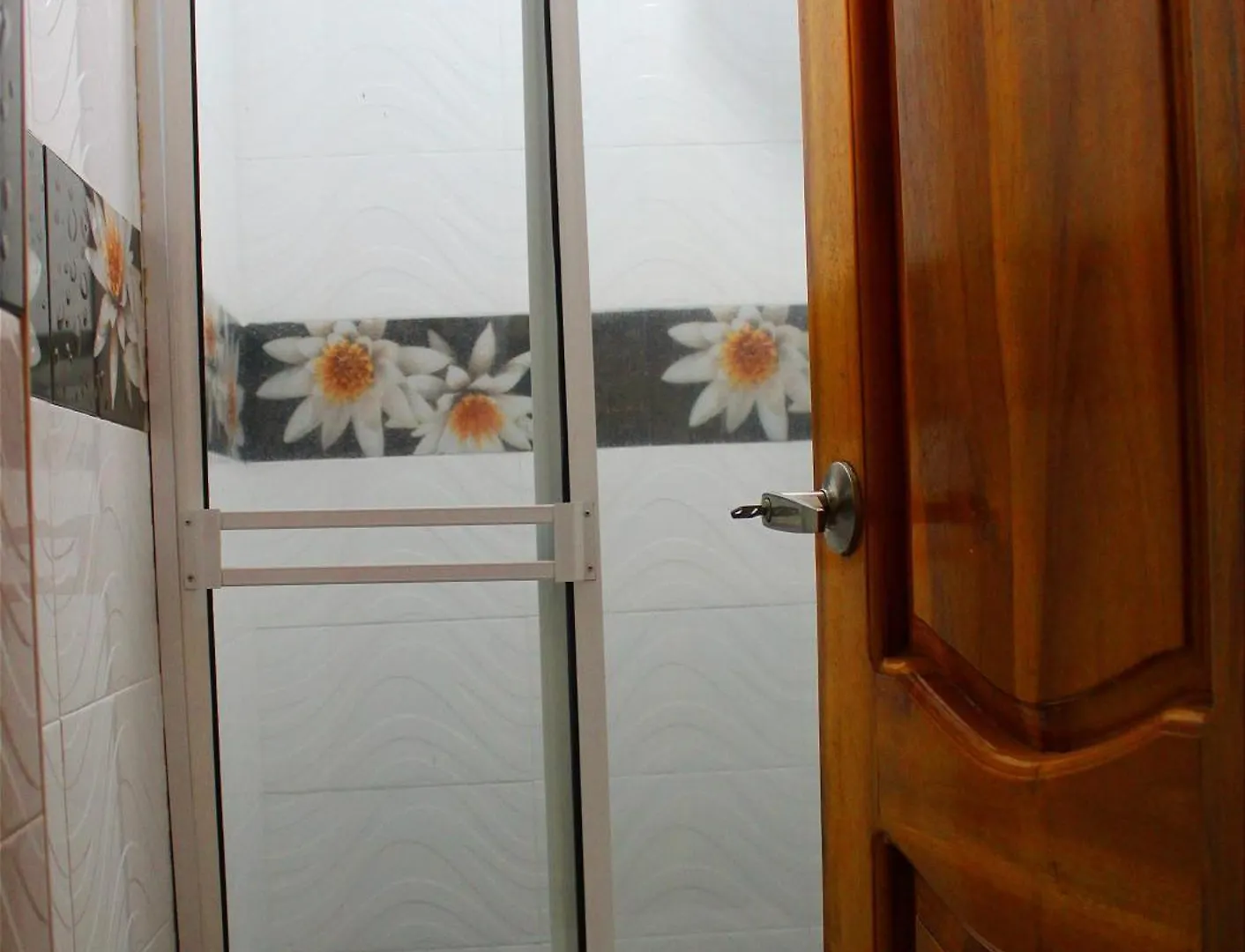 בית הארחה מדיין Pacifica Hostel